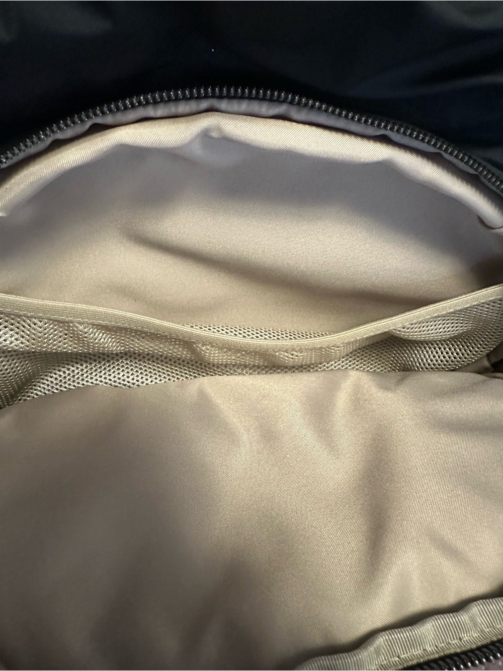 Lululemon Backpack Black - Picture 4 of 5